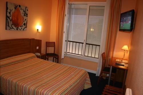 Imagen de la habitación del Hotel Brit Europ Bergerac. Foto 15