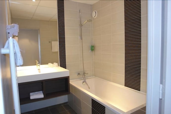 Imagen de la habitación del Hotel Brit Fleur De Rhuys. Foto 14