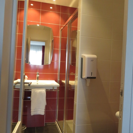 Imagen de la habitación del Hotel Brit Hermes. Foto 14