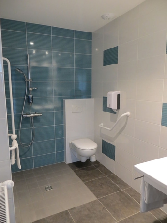 Imagen de la habitación del Hotel Brit Hermes. Foto 15