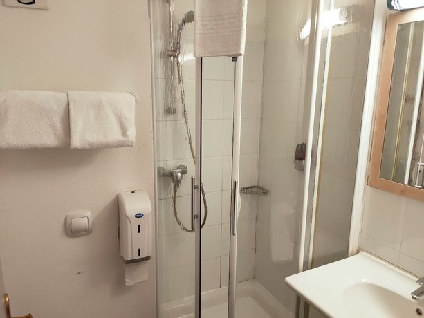 Imagen de la habitación del Hotel Brit Hôtel Cahors Nord. Foto 13