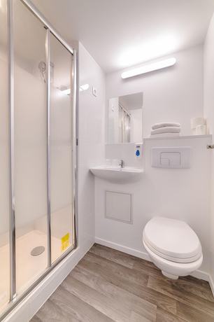 Imagen de la habitación del Hotel Brit H&ocirc;tel M&acirc;con Nord. Foto 14