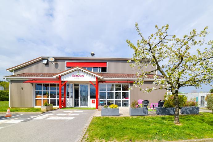 Imagen general del Hotel Brit H&ocirc;tel M&acirc;con Nord. Foto 4