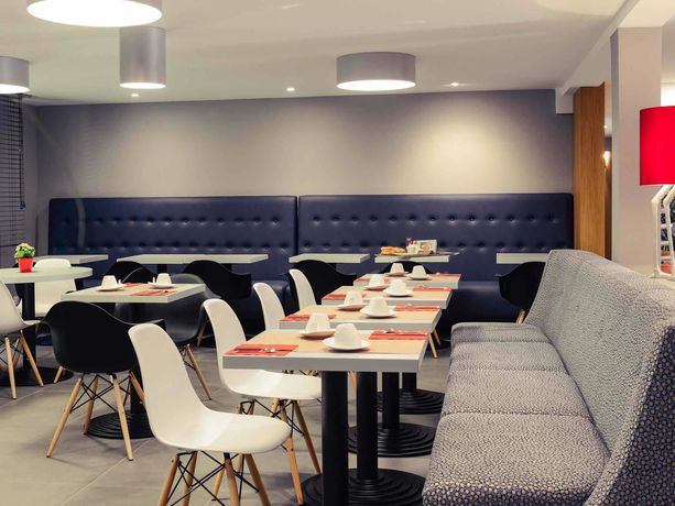 Imagen del bar/restaurante del Hotel Brit Hotel Confort Alencon. Foto 8