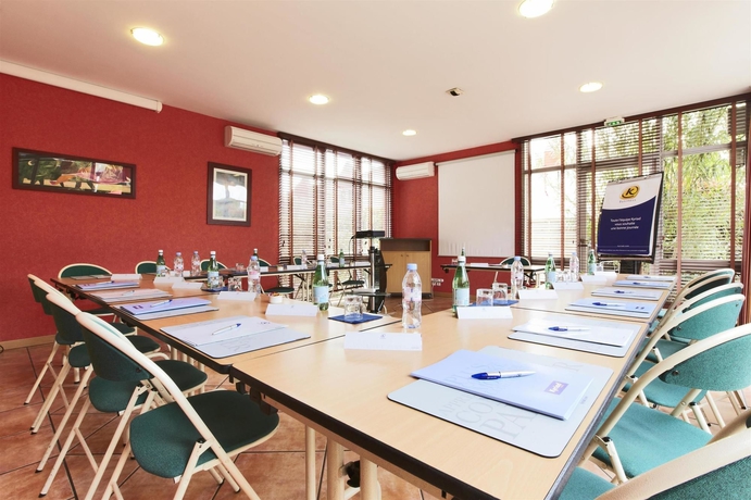 Imagen de los interiores del Hotel Brit Hotel Confort N&icirc;mes Ouest. Foto 14