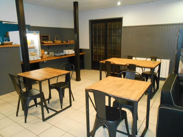 Imagen del bar/restaurante del Hotel Brit Hotel Essentiel Limoges Nord. Foto 3
