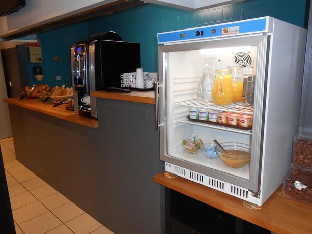 Imagen del bar/restaurante del Hotel Brit Hotel Essentiel Limoges Nord. Foto 4