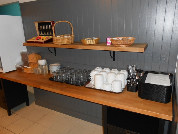 Imagen del bar/restaurante del Hotel Brit Hotel Essentiel Limoges Nord. Foto 6