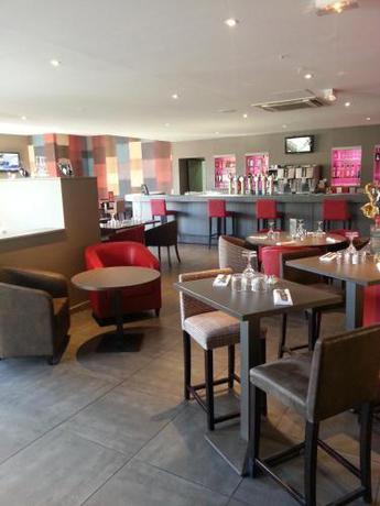 Imagen general del Hotel Brit Hotel Guinguet' - Lyon L'Arbresle. Foto 3