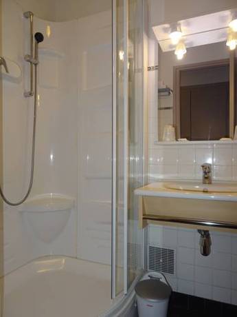 Imagen de la habitación del Hotel Brit Hotel Kara Sainte Anne d'Auray. Foto 8