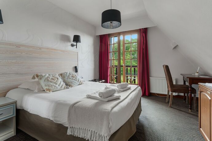 Imagen de la habitación del Hotel Brit Hotel Romantica. Foto 19