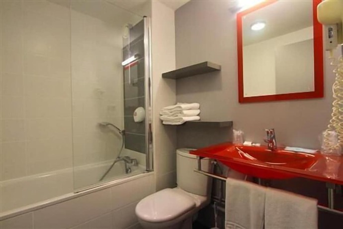 Imagen de la habitación del Hotel Brit Kerotel. Foto 10