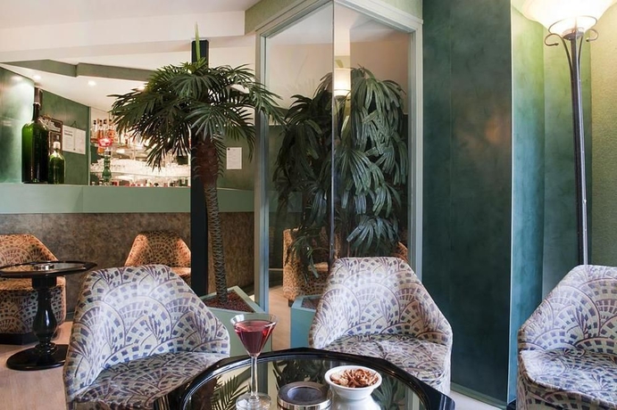 Imagen del bar/restaurante del Hotel Brit La Ferte Bernard. Foto 3