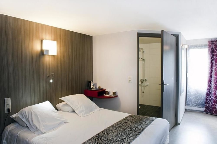 Imagen de la habitación del Hotel Brit La Ferte Bernard. Foto 7