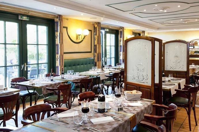 Imagen del bar/restaurante del Hotel Brit La Ferte Bernard. Foto 4