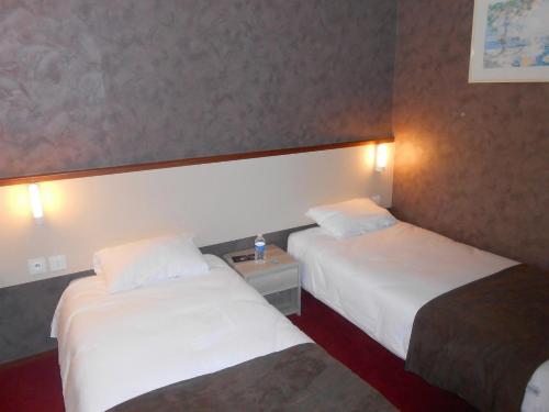 Imagen de la habitación del Hotel Brit Landivisiau. Foto 8