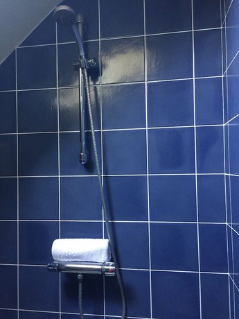 Imagen de la habitación del Hotel Brit Le Branhoc. Foto 11