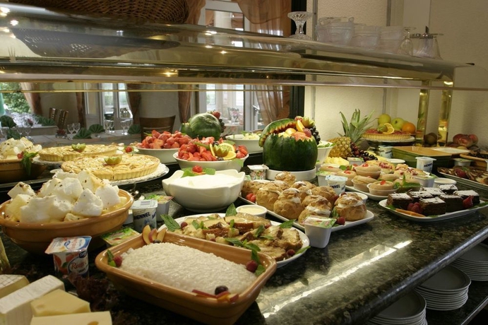 Imagen del bar/restaurante del Hotel Brit Le Cottage. Foto 3