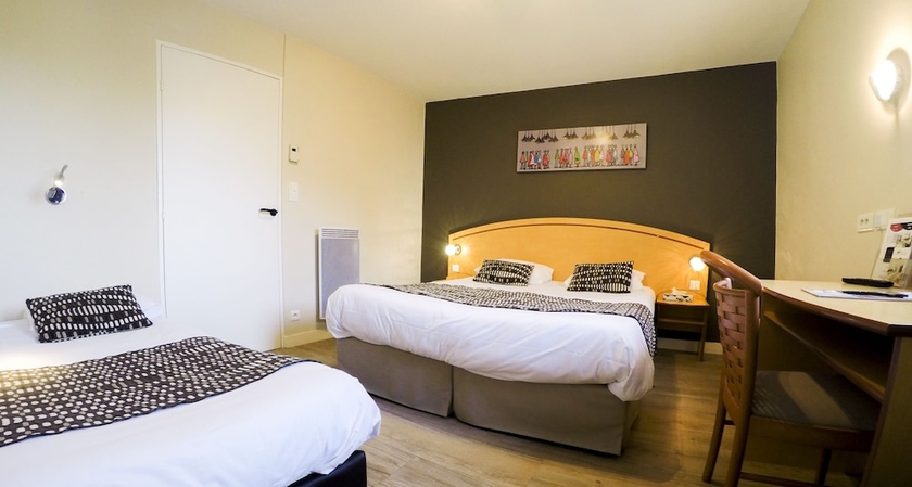 Imagen de la habitación del Hotel Brit Le Kerodet. Foto 8