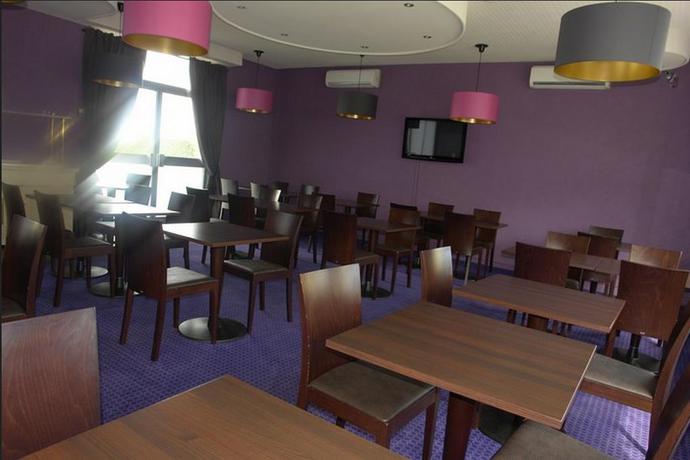 Imagen de los interiores del Hotel Brit Le Magdalena. Foto 6