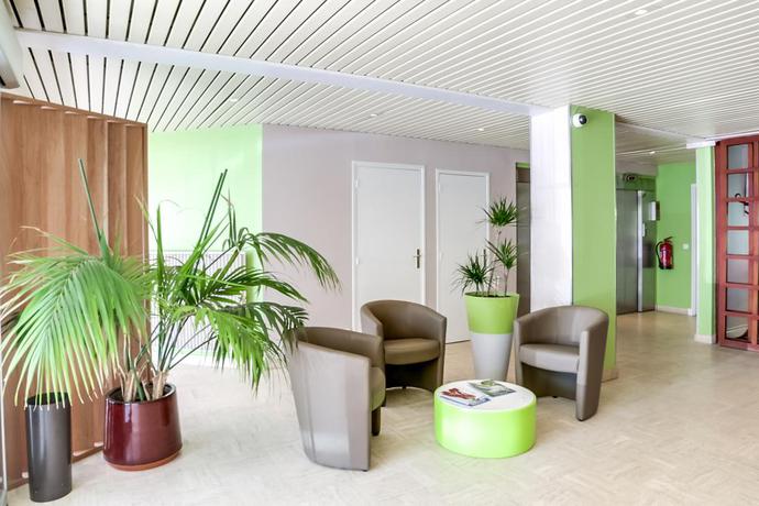 Imagen de los interiores del Hotel Brit Le Parc Vichy. Foto 7