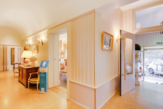 Imagen de los interiores del Hotel Brit Le Royal - Troyes. Foto 17
