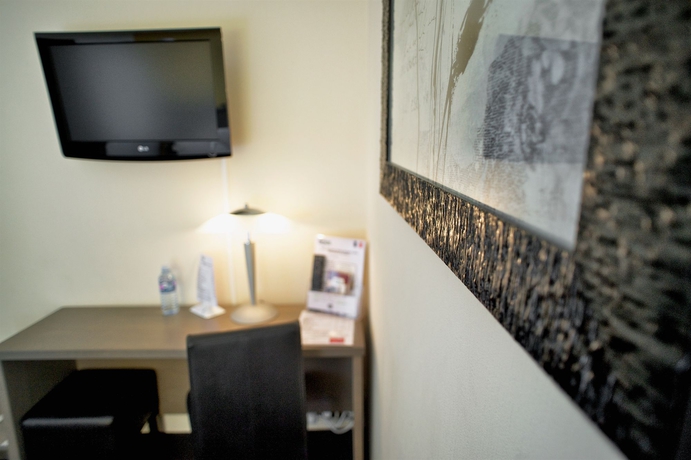 Imagen de la habitación del Hotel Brit Le Surcouf. Foto 14