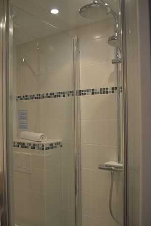 Imagen de la habitación del Hotel Brit Les Alizés. Foto 14