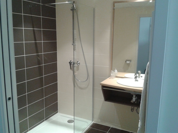 Imagen de la habitación del Hotel Brit Mâcon Centre Gare. Foto 6