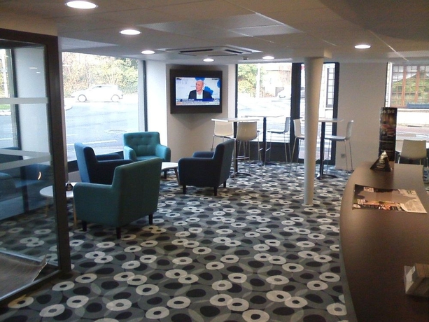 Imagen de los interiores del Hotel Brit Mâcon Centre Gare. Foto 13