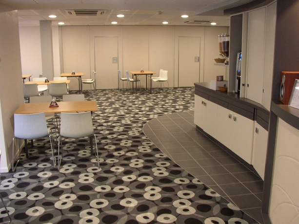 Imagen de los interiores del Hotel Brit Mâcon Centre Gare. Foto 15