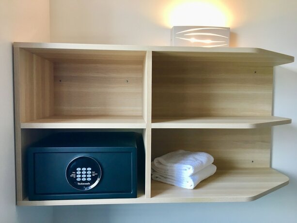 Imagen general del Hotel Brit Martigues Nord. Foto 8