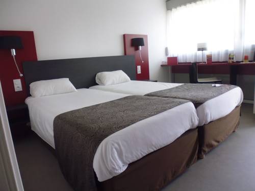 Imagen de la habitación del Hotel Brit Mayenne. Foto 8