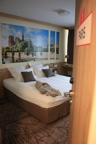 Imagen de la habitación del Hotel Brit Montargis. Foto 7