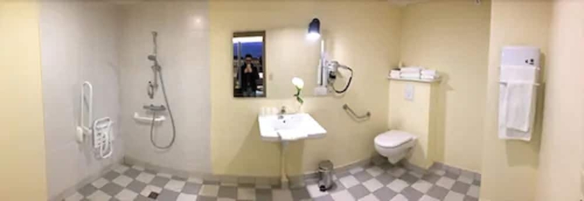 Imagen de la habitación del Hotel Brit Montargis. Foto 18