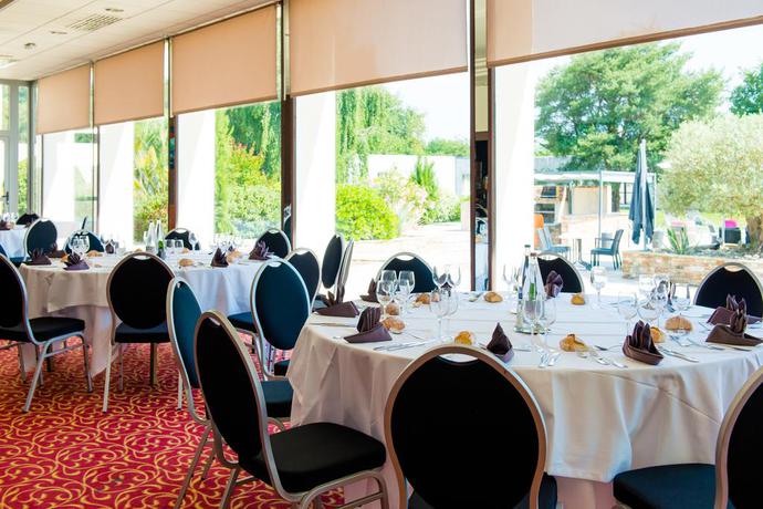 Imagen del bar/restaurante del Hotel Brit Nantes Vigneux - L'atlantel. Foto 2