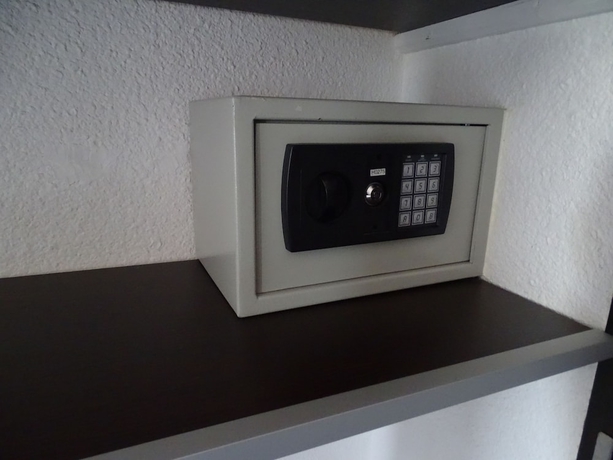 Imagen de la habitación del Hotel Brit Opal Centre Port. Foto 3