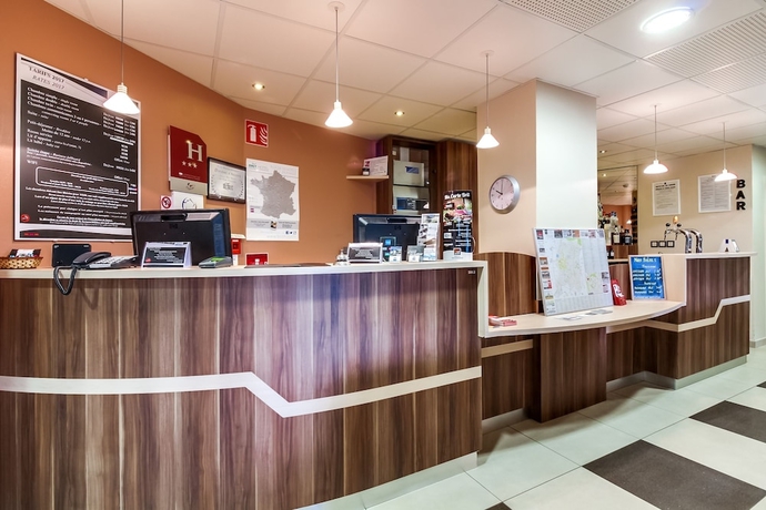 Imagen de los interiores del Hotel Brit Piscine and Spa - Fougères. Foto 19