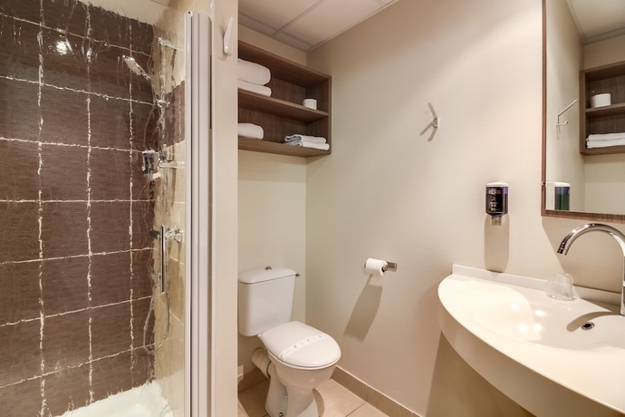 Imagen de la habitación del Hotel Brit Piscine and Spa - Fougères. Foto 15