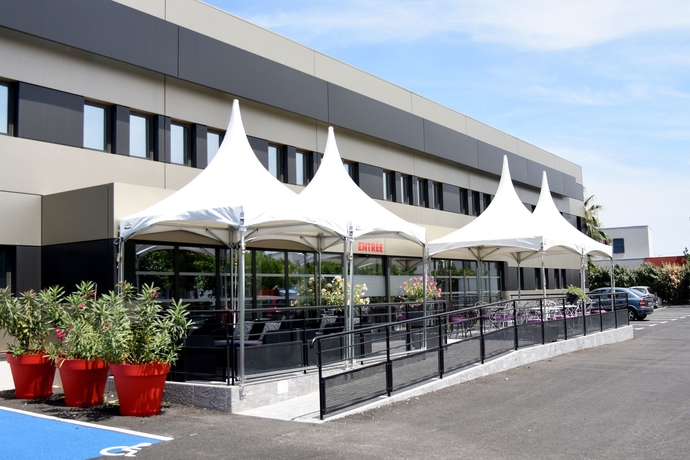 Imagen de los exteriores del Hotel Brit Porte D'espagne. Foto 12