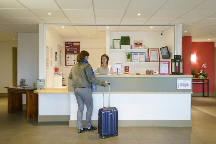 Imagen del bar/restaurante del Hotel Brit Reims Croix Blandin. Foto 2