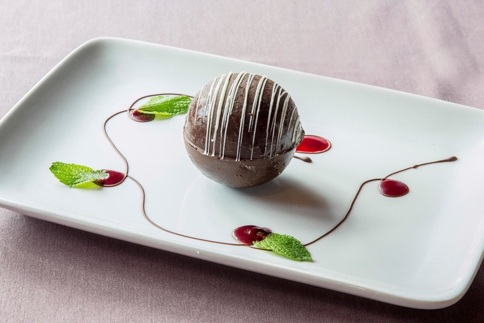 Imagen del bar/restaurante del Hotel Brit Rennes - Le Castel. Foto 3