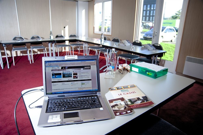 Imagen de los interiores del Hotel Brit Rennes - Le Castel. Foto 15