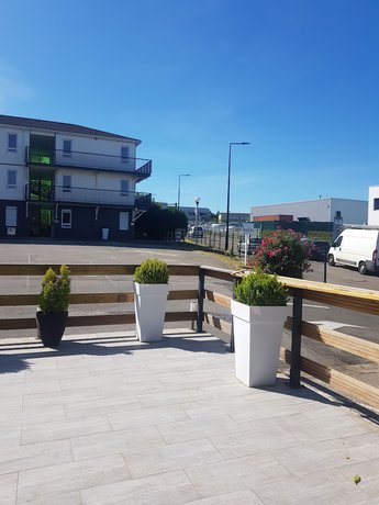 Imagen de los exteriores del Hotel Brit Rouen Barentin. Foto 6