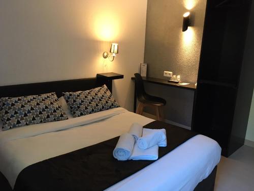 Imagen de la habitación del Hotel Brit Salon De Provence. Foto 5