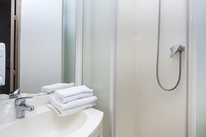 Imagen de la habitación del Hotel Brit Tours Nord. Foto 8