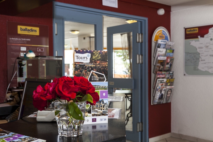 Imagen de los interiores del Hotel Brit Tours Nord. Foto 16