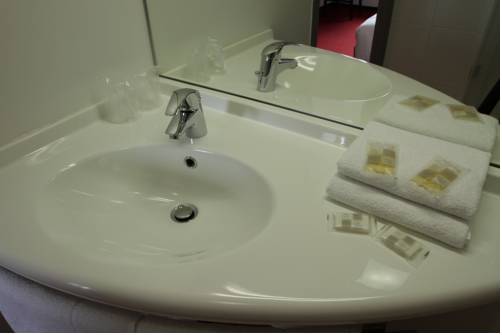Imagen de la habitación del Hotel Brit Villeneuve Sur Lot. Foto 5