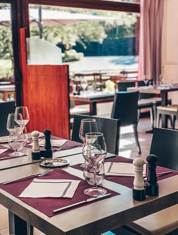 Imagen del bar/restaurante del Hotel Brit du Laca - Capvern. Foto 4