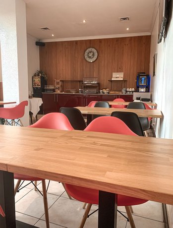 Imagen del bar/restaurante del Hotel Brit du Laca - Capvern. Foto 5